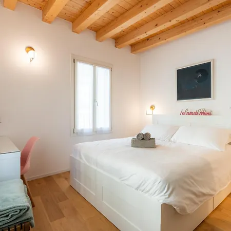 La Casa Di Mimi - The House Of Travelers コモ